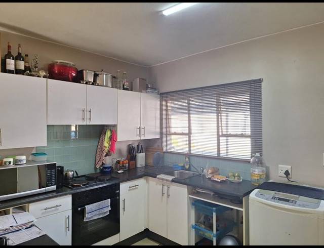 2 BEDROOM TOWNHOUSE FOR SALE IN BRENTHURST